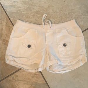 White cotton/linen shorts
